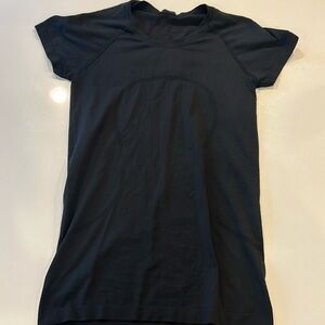 Lululemon swiftly tech size 6